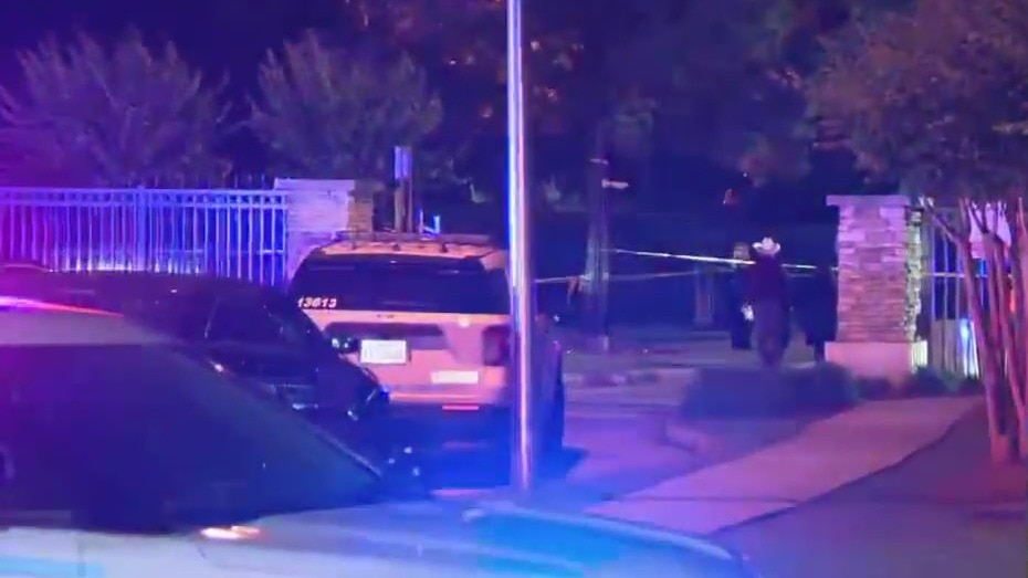 Harris County sheriff's deputy shoots, kills man