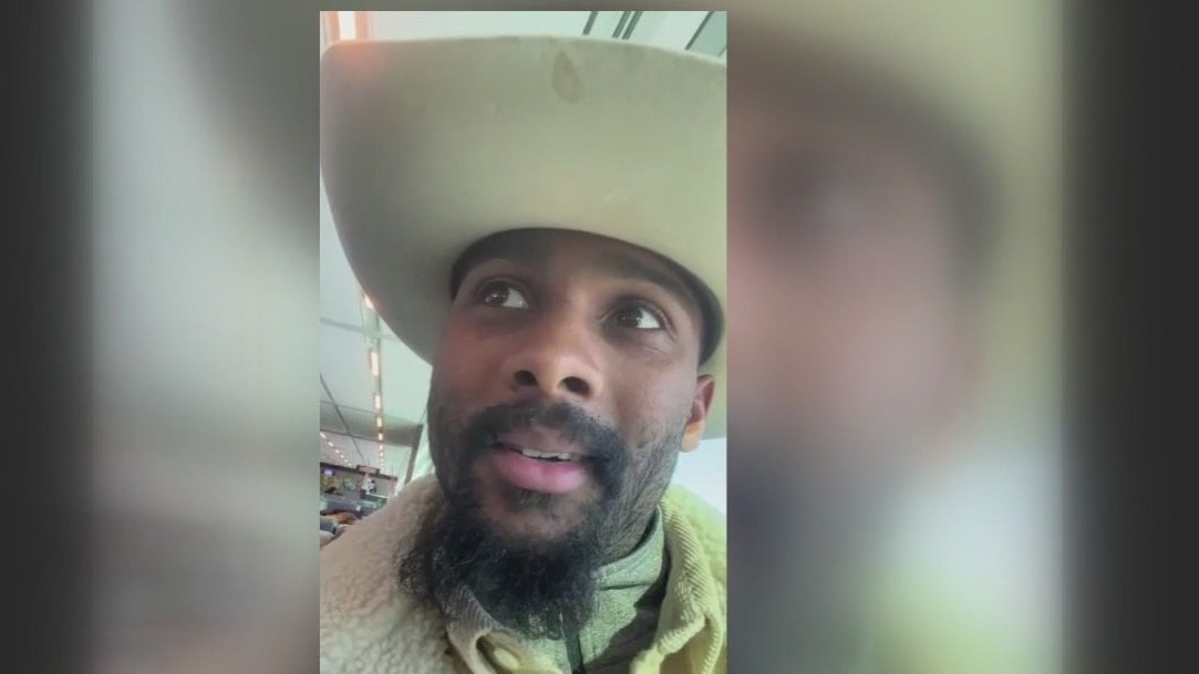 Houston man stranded at Kansas City airport