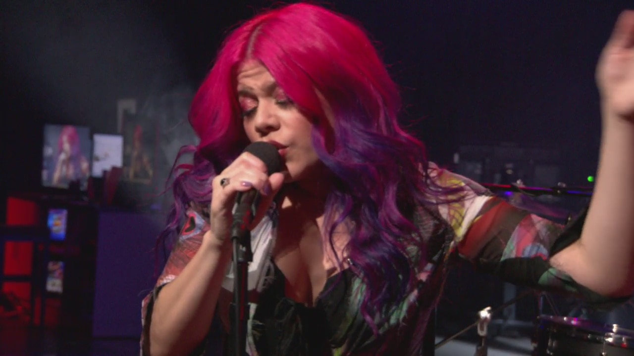 Allison Iraheta & Halo Circus performance on Good Day LA