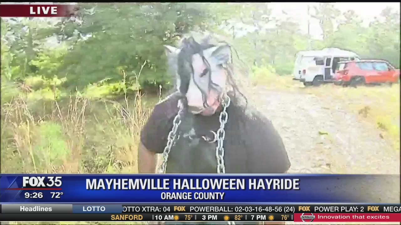 David Does It: Mayhemville Halloween Hayride