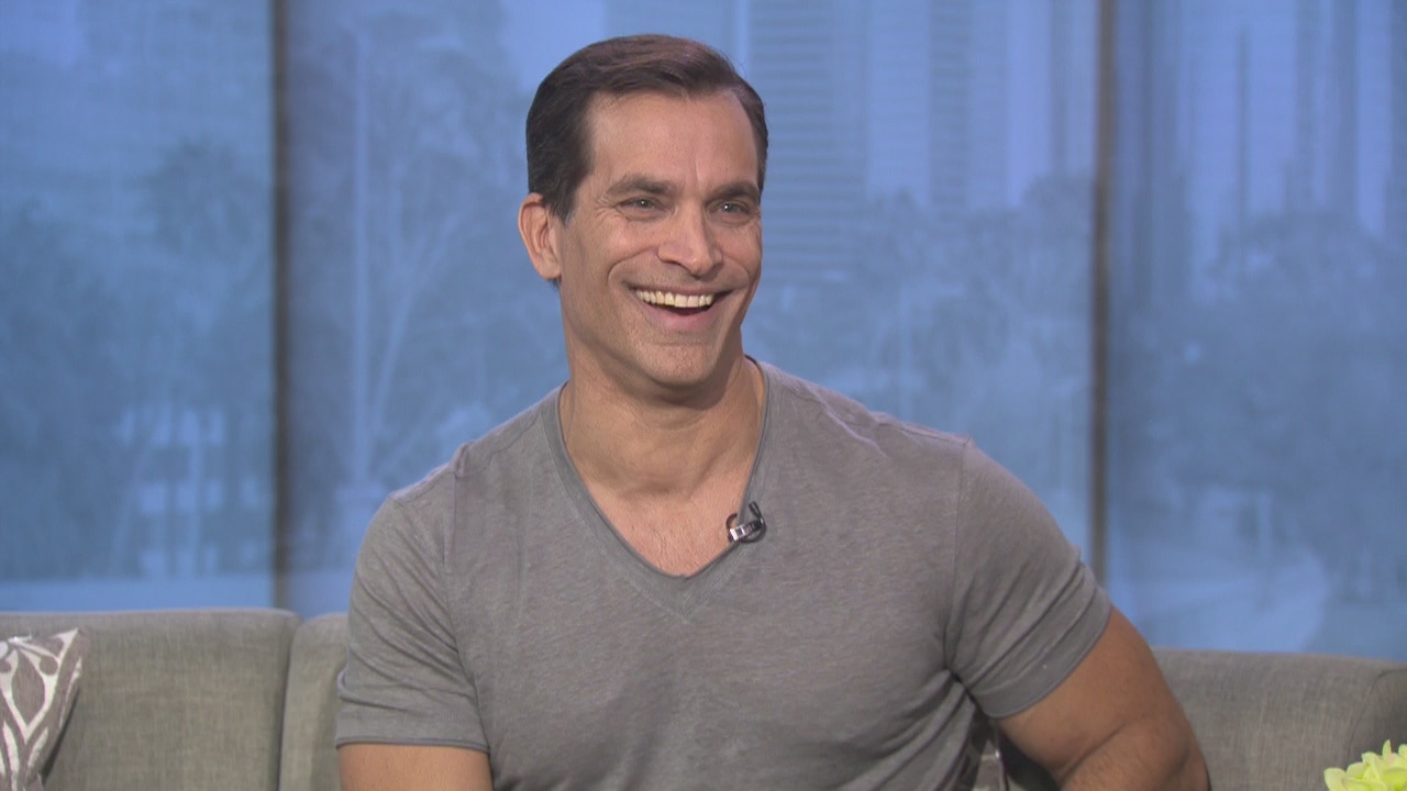 Johnathon Schaech stars in crime-thriller 'Arsenal'
