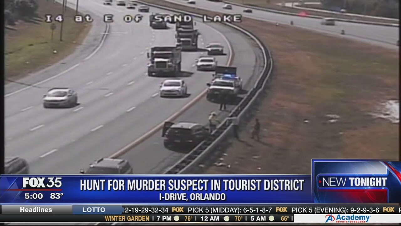 Hunt for murder suspect in tourist district