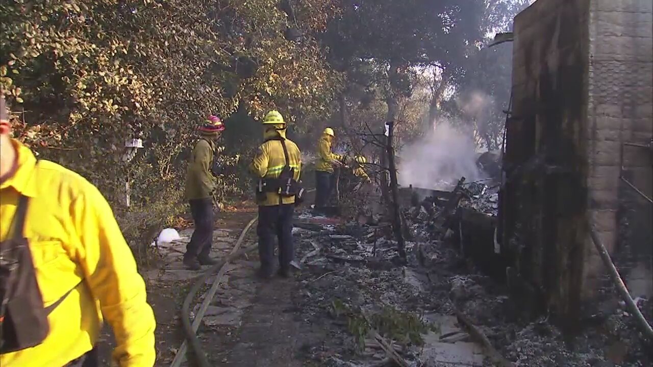 Firefighters making progress against 7,500 acre 'Canyon Fire 2'