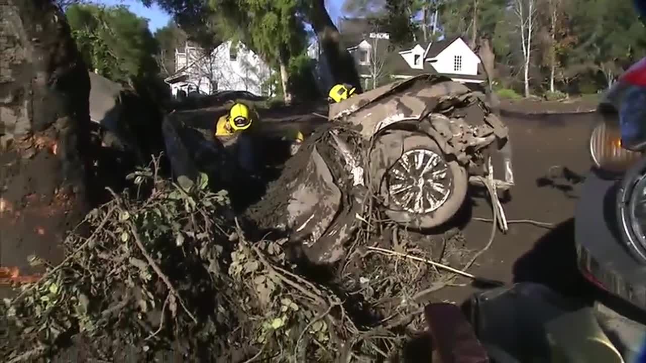 Rescue workers continue looking for 5 missing in Montecito