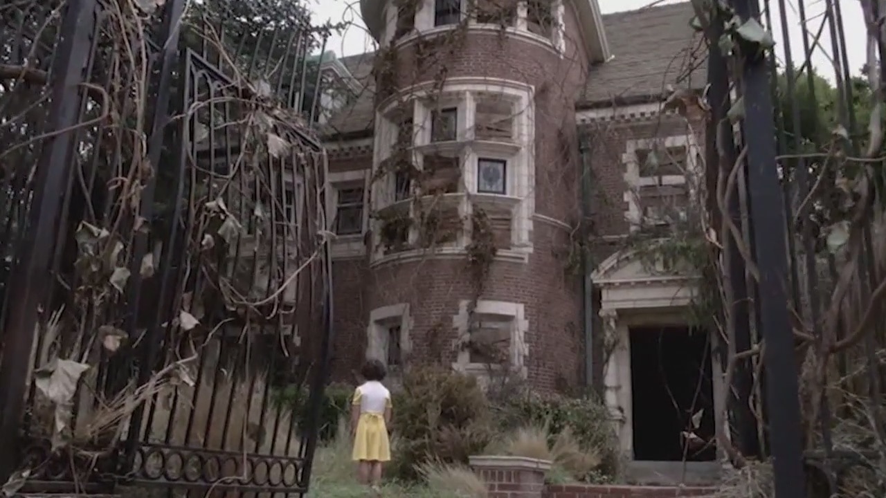 Homeowners say TV show fans are terrorizing home