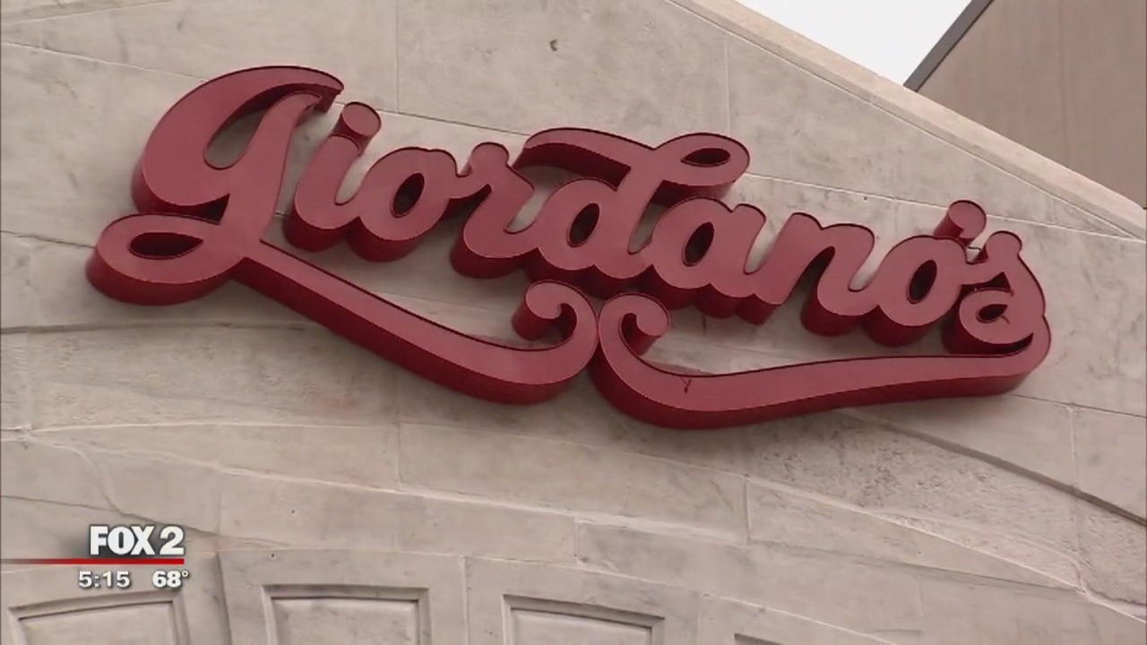 Chicago-style deep-dish pizza Giordano's to open in Detroit