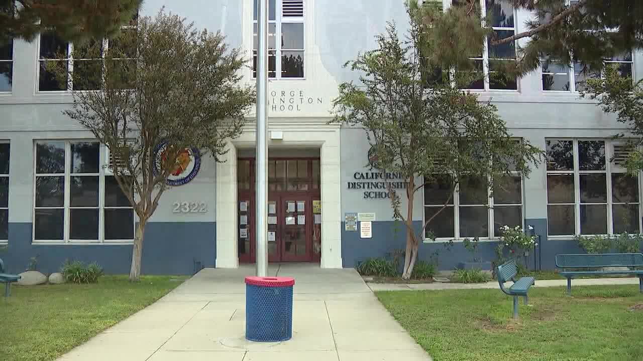 Thousands of kids take part in National Walk to School Day