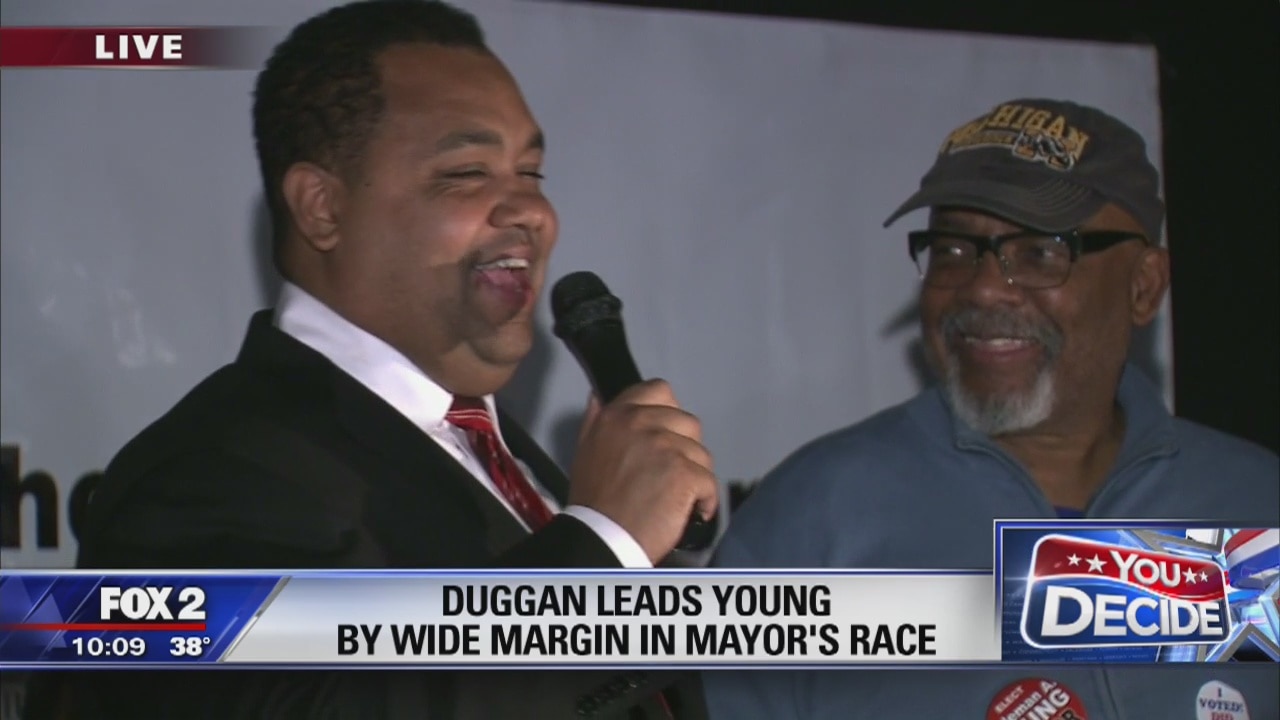 Sen. Coleman Young II speaks to his supporters after losing to Mayor Mike Duggan
