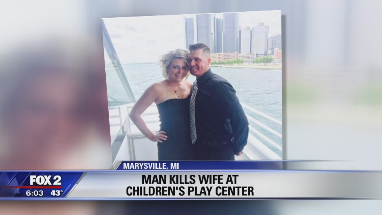 Man kills wife at children's play center in Marysville before taking own life