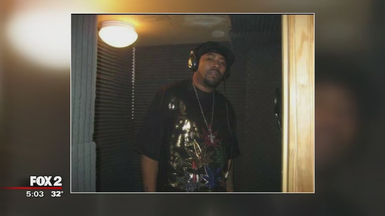 Man shot in head left in Detroit street; police look for persons of interest