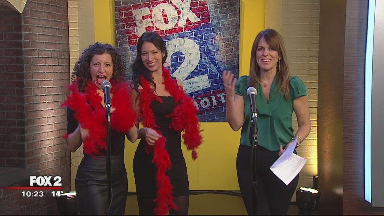 'Twas A Girls Night Before Christmas: The Musical