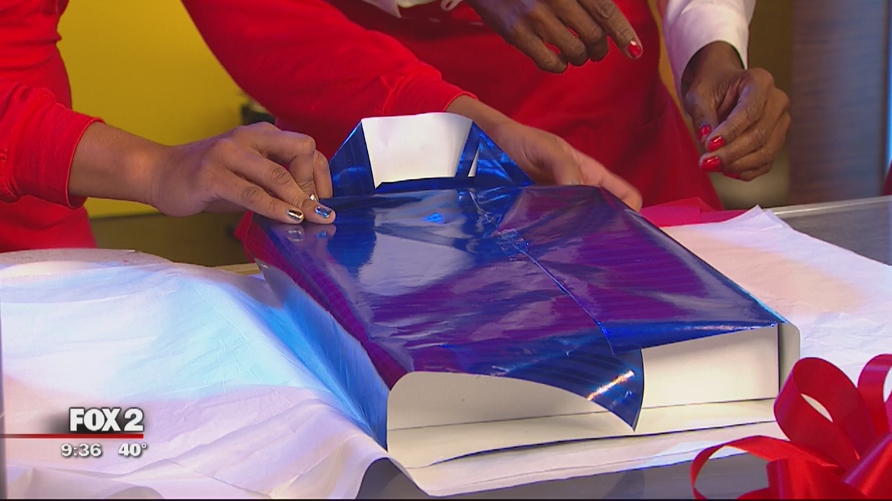 Gift wrapping tips from the pros