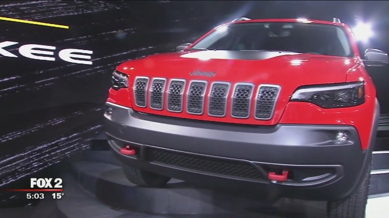 Jeep Cherokee compact SUV gets updated to compete in hot market