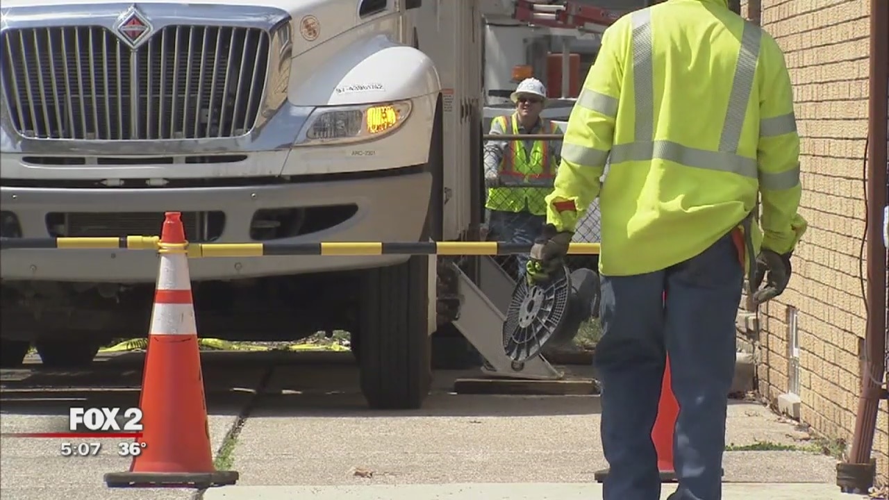 DTE crews report stolen tools while restoring power in Detroit