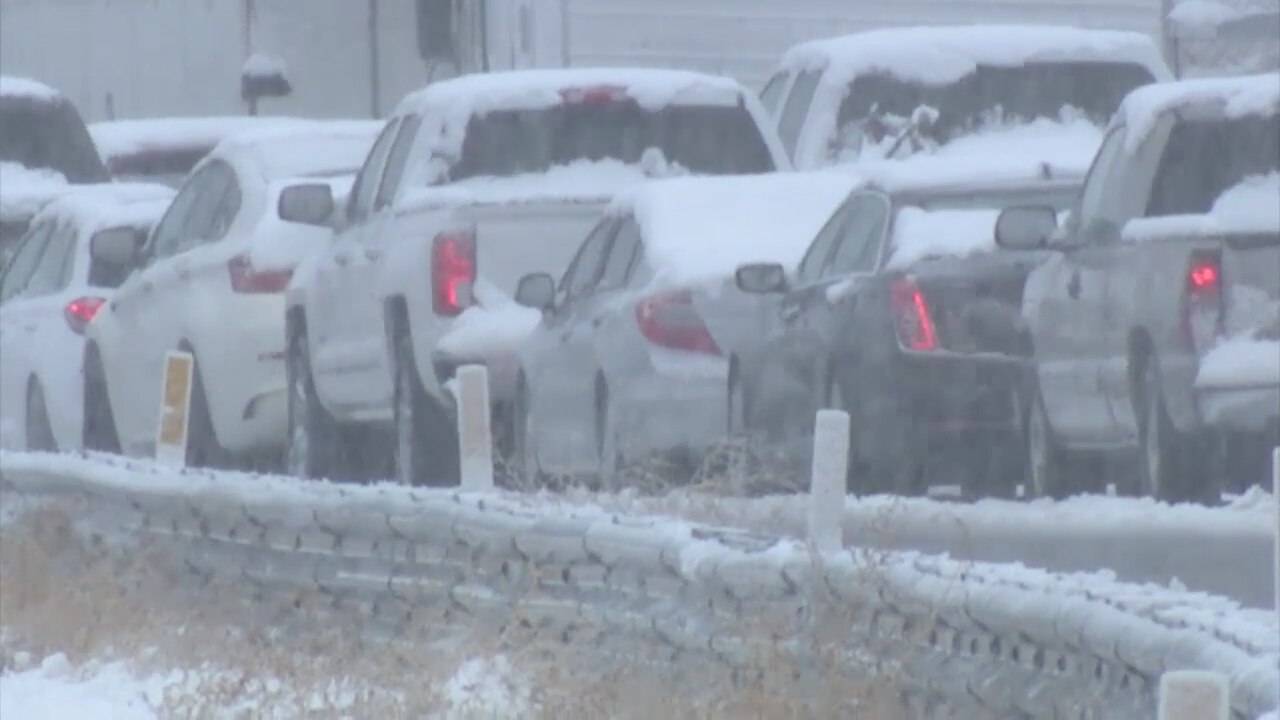 I-5 at Grapevine reopens after drivers stranded for hours in snow