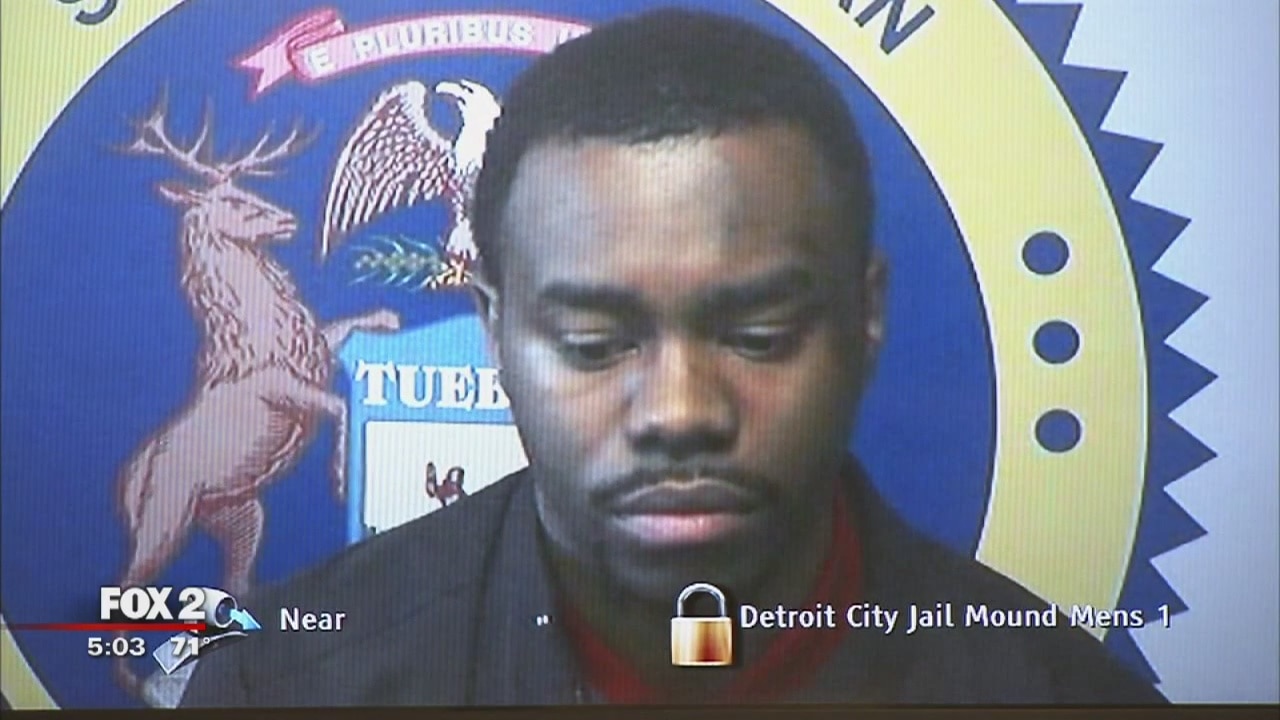 Off-duty officer arrested outside Detroit bar facing felony charges