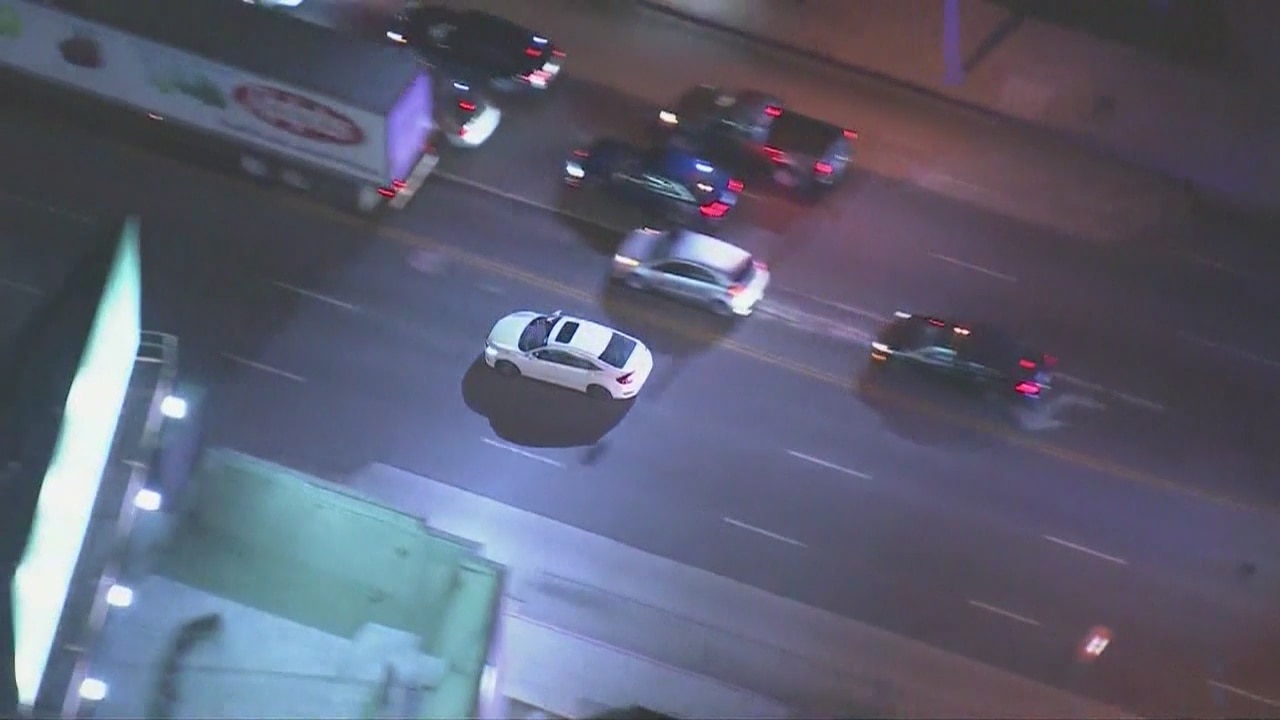 Carjacking suspect gives up in Bel Air after high speed pursuit