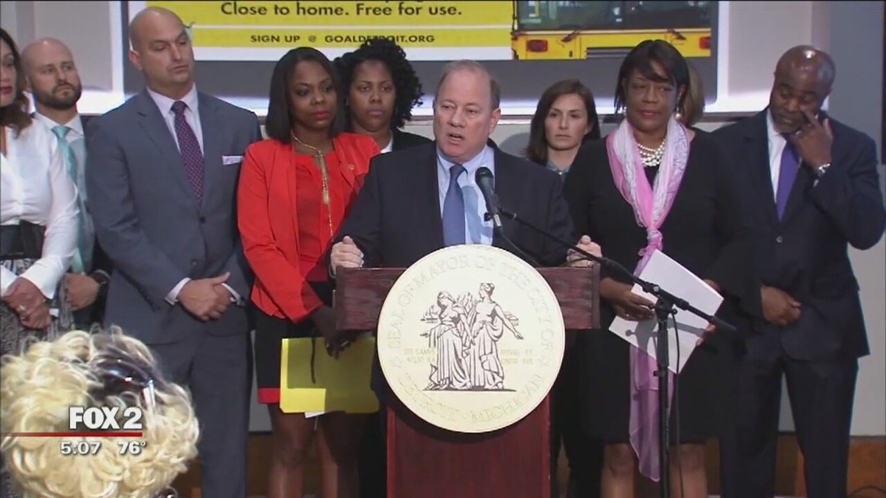 Pilot program GOAL Line offers bus loop for Detroit schools students