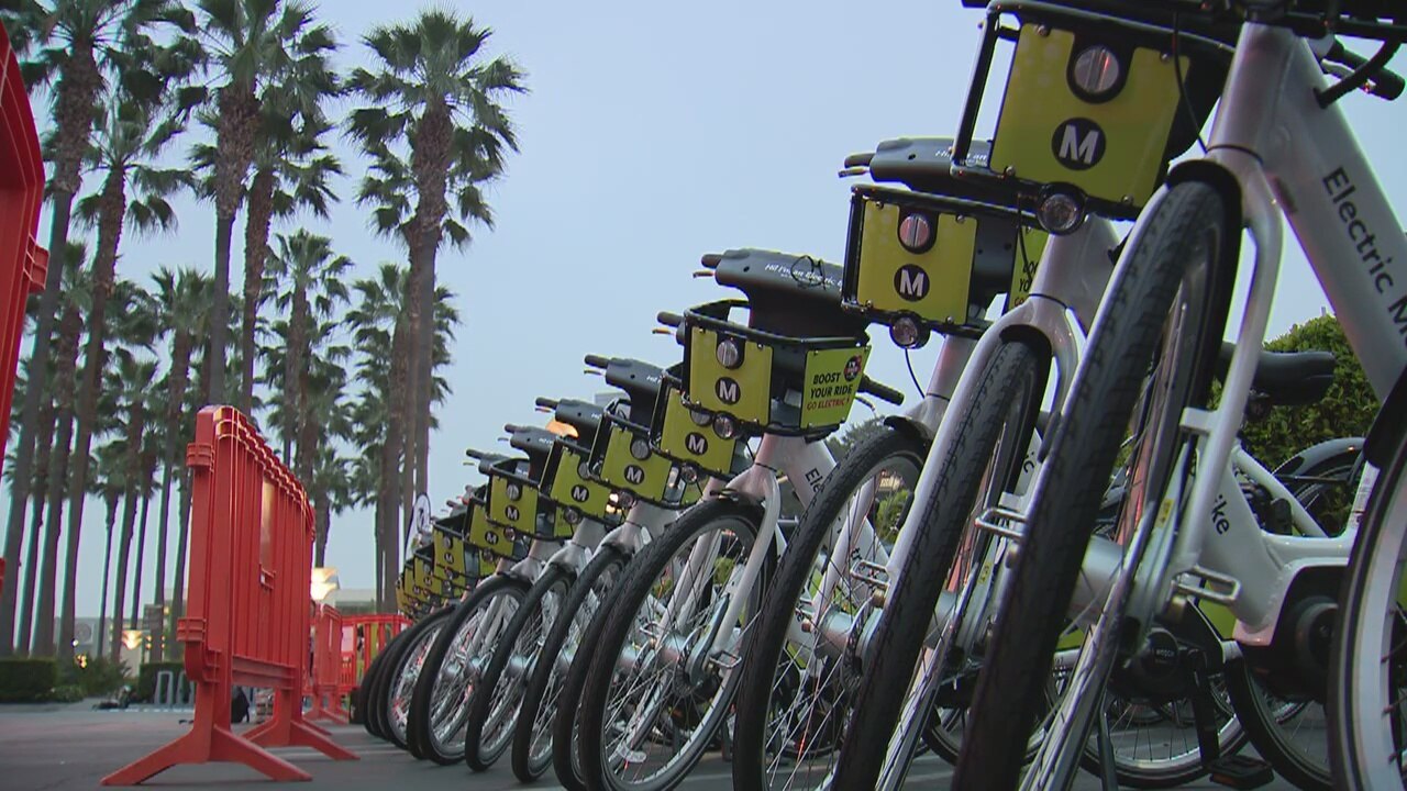LADOT unveils new electric Metro Bikes