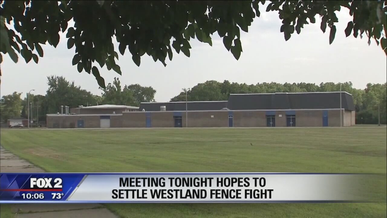Westland fence fight: Residents sound off at developer meeting