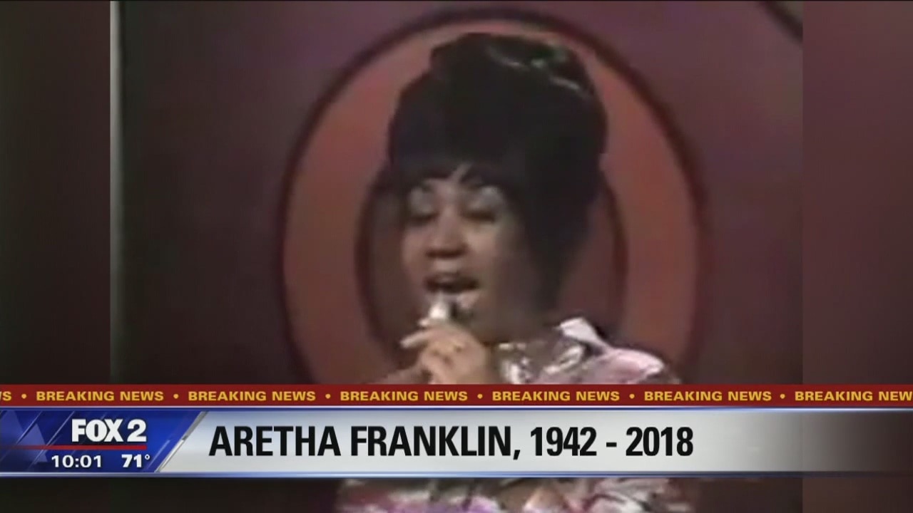 Aretha Franklin dies in Detroit, surrounded by family and friends