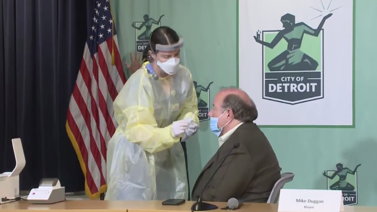 Mayor Duggan gets COVID-19 rapid response test during press briefing