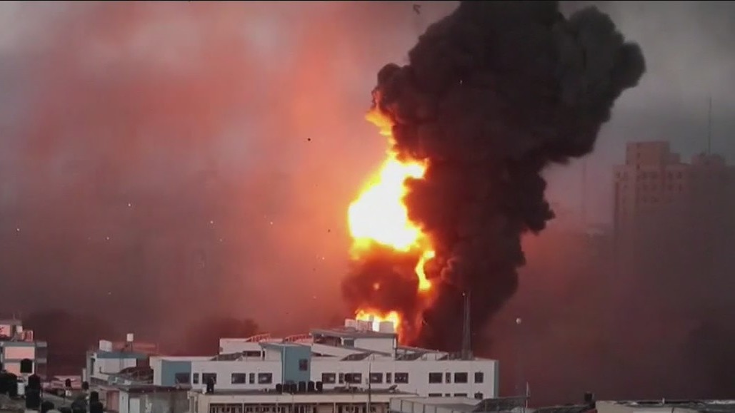 Israel-Gaza: Fear of war as violence escalates