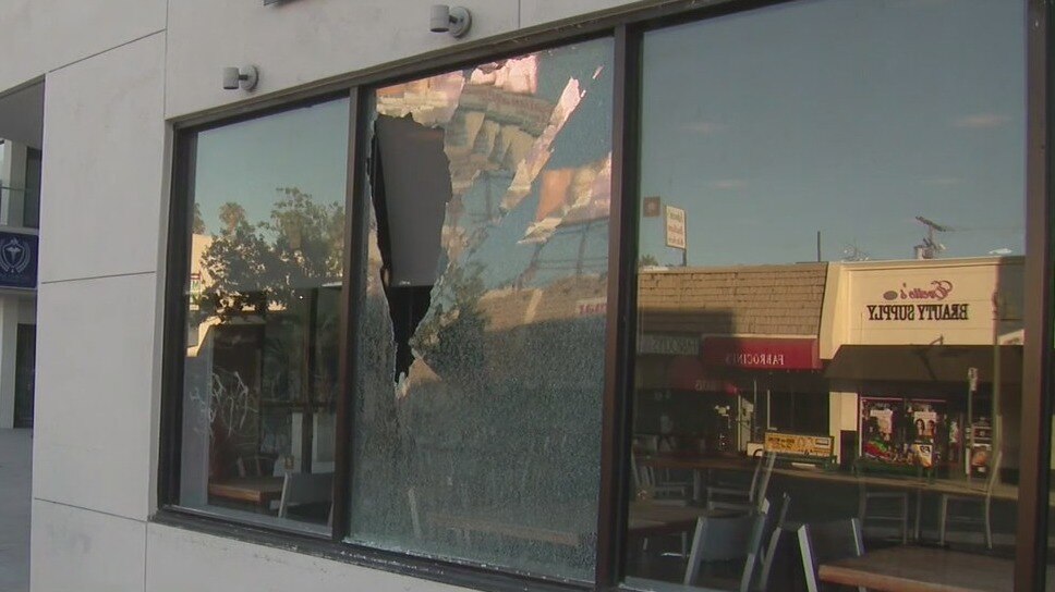 19 business' windows shot out along Ventura Boulevard