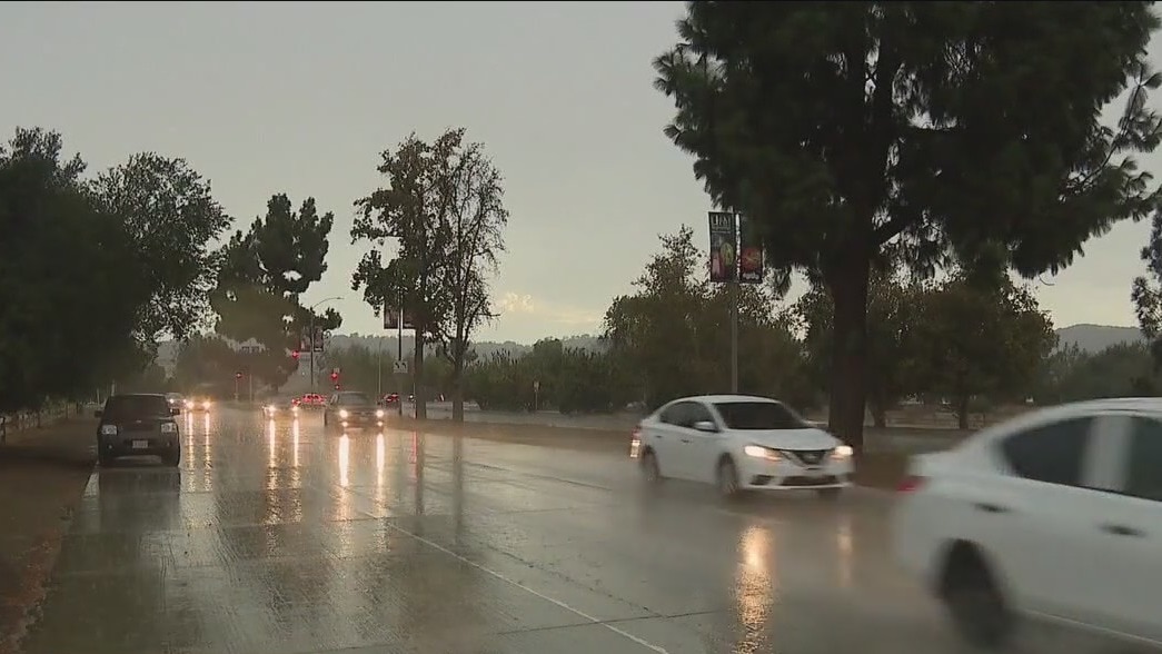 Rain arrives in time for Thursday morning commute