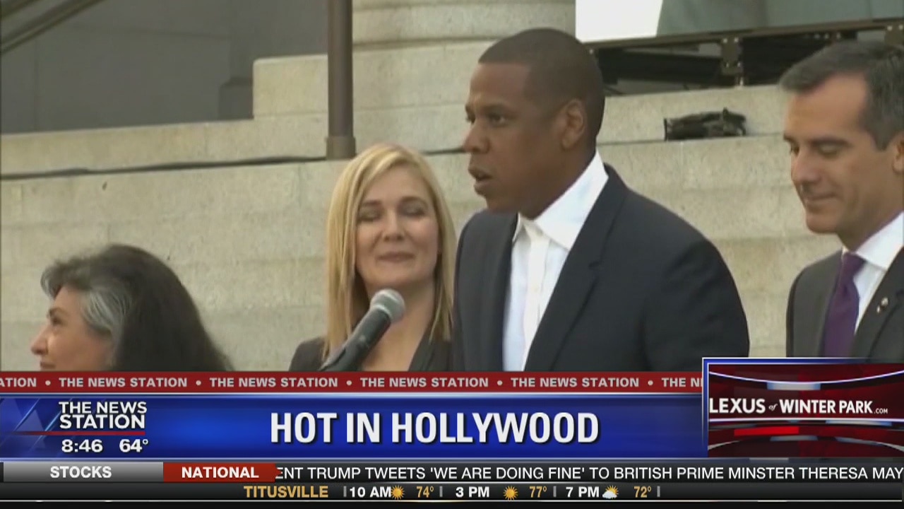 Hot in Hollywood: November 30th