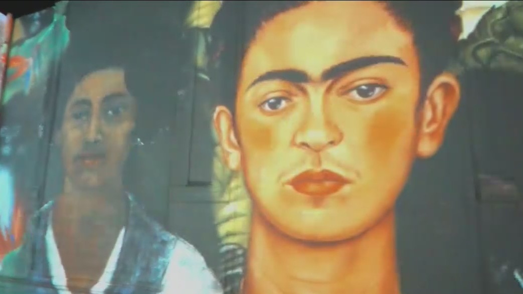 'Immersive Frida Kahlo' exhibit comes to Hollywood