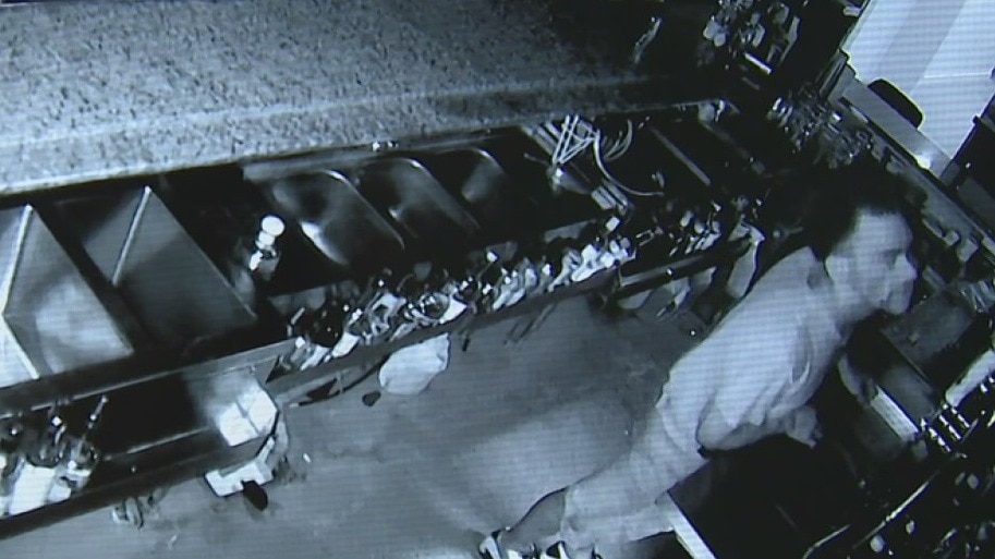 Man breaks into restaurant through roof, allegedly for the second time