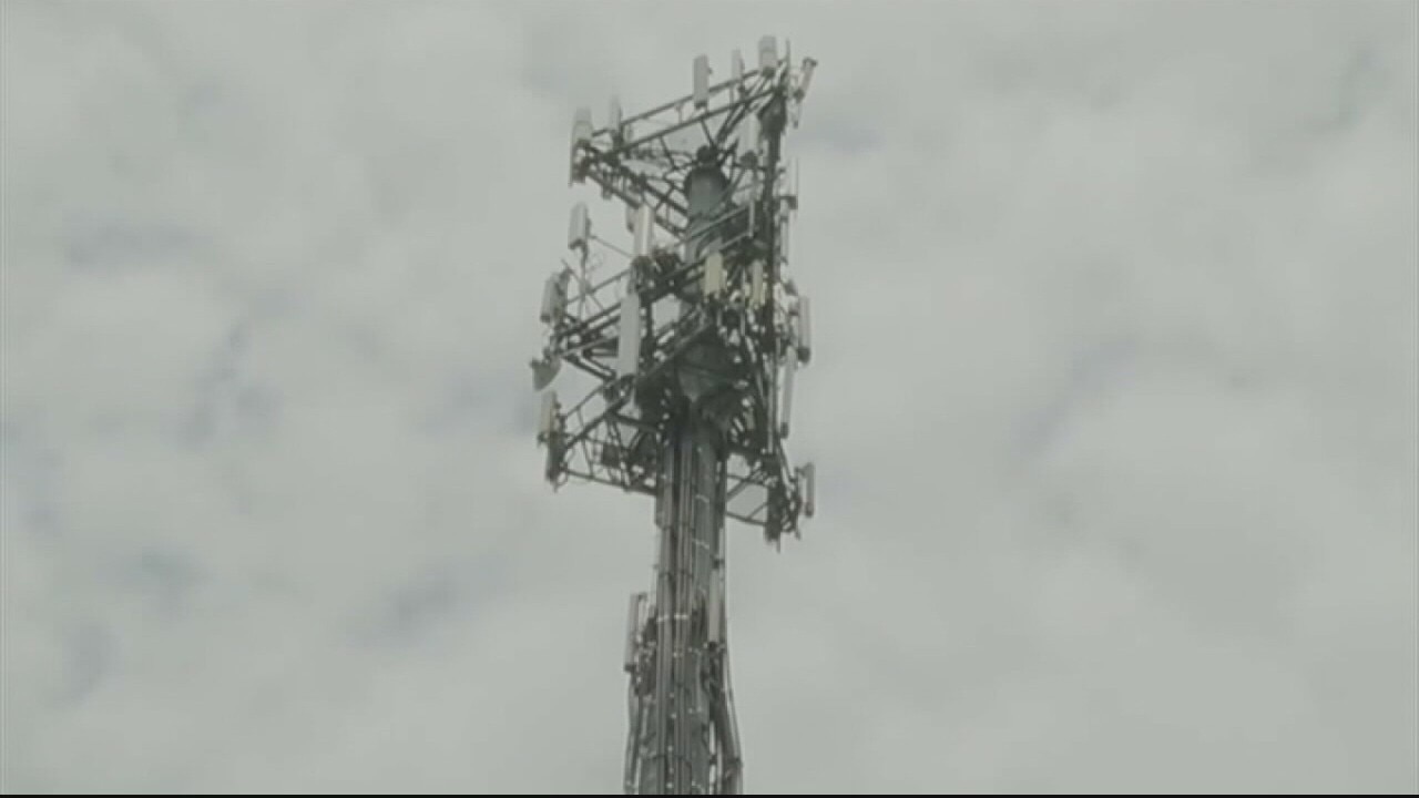 Tech expert explains delay of 5G rollout and concerns by airlines
