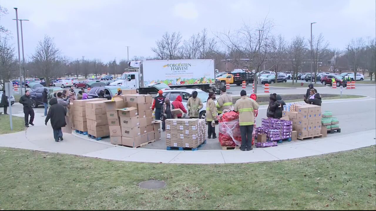 Southfield honors MLK Jr.'s memory with food drive