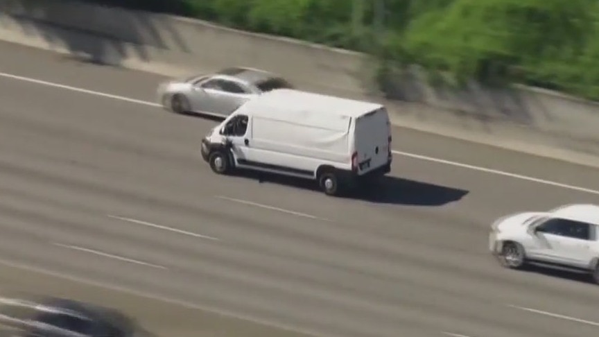 Chase suspect hits sheriff's deputies during chase