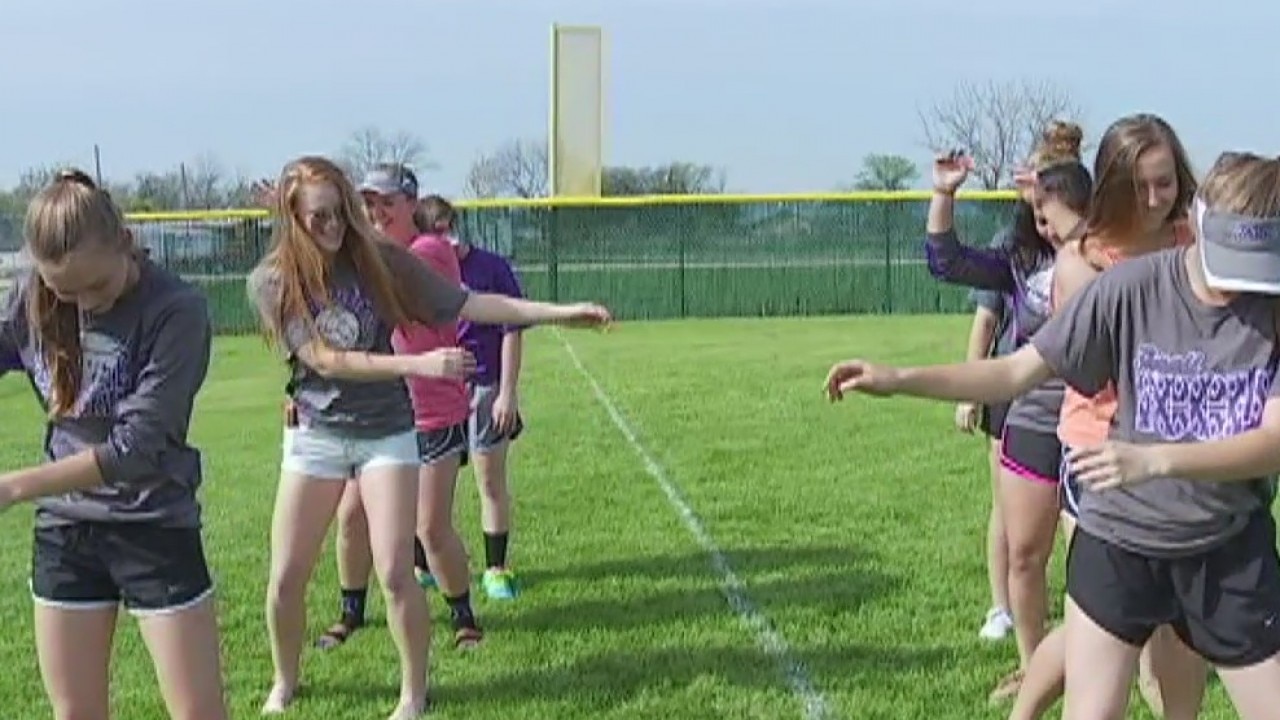 Thrall High School softball team?s video goes viral