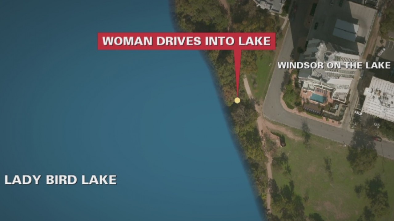 Teen drives into Lade Bird Lake