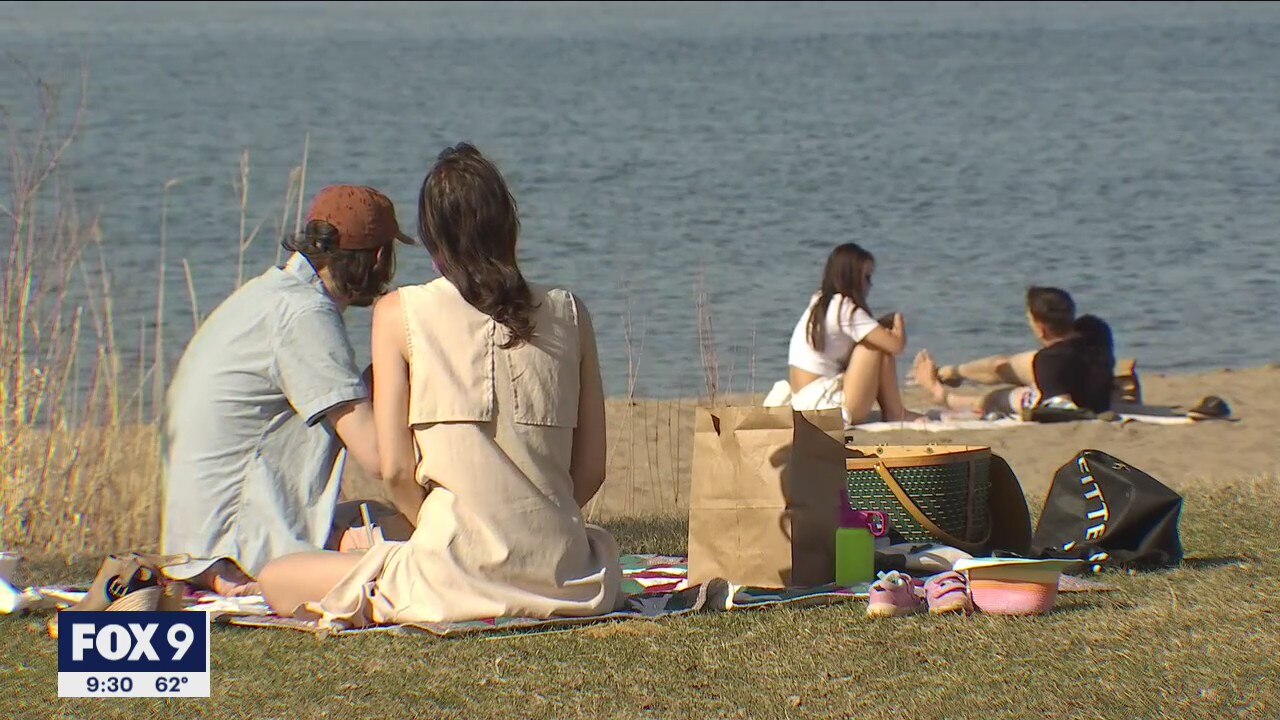 Minnesotans enjoy a bright, sunny and warm Easter Sunday in the metro