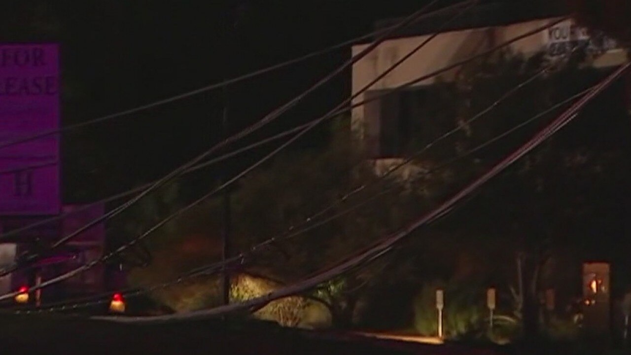 Truck pulls down power lines, shuts down part of Bee Caves Rd.