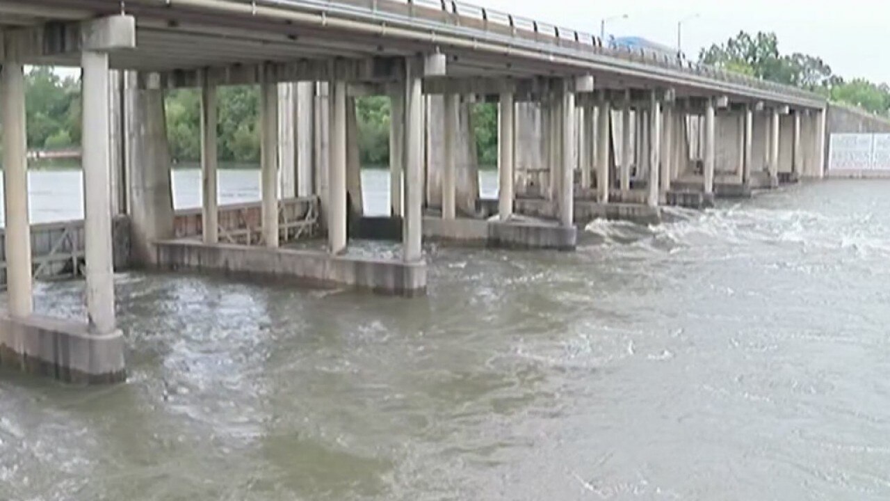 Conditions at Longhorn Dam
