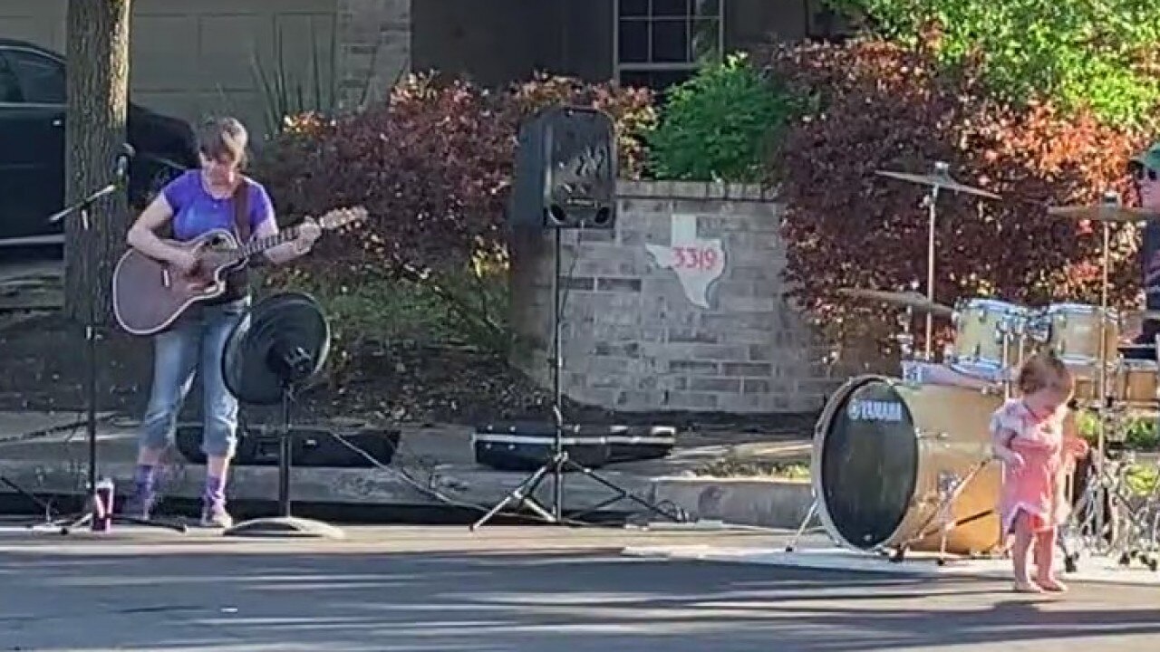 Musicians in Leander working to raise spirits of neighbors