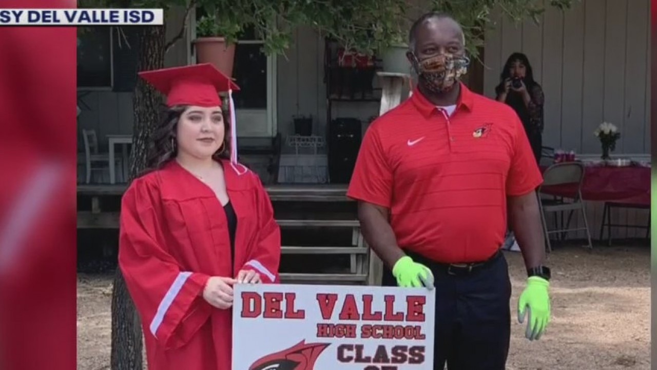 Del Valle students graduating in week-long Covid-safe celebration