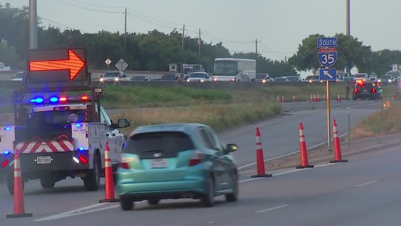 Deadly auto ped crash on I-35