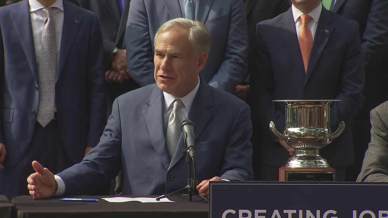 Governor Abbott makes economic development announcement