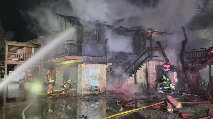 AFD responds to fire overnight in NE Austin | FOX 7 Austin
