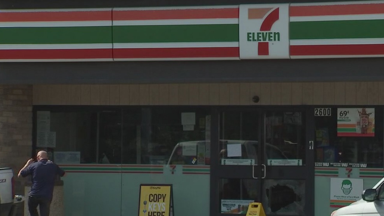 APD: Woman shoves child's head into door at 7-11 near UT Austin