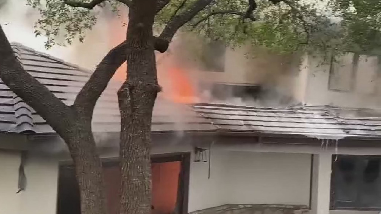 Owner of Spicewood home sees fire on security camera, calls 911