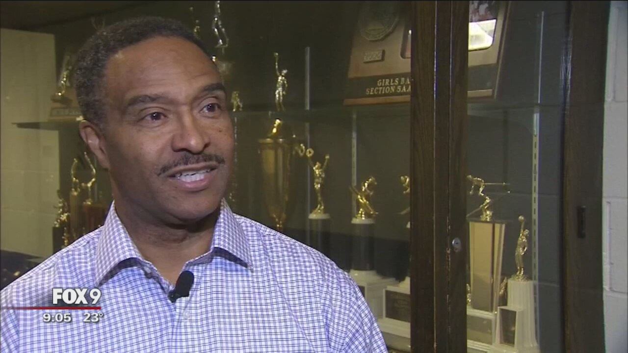 Ex-Viking Leo Lewis on leave as North HS athletic director