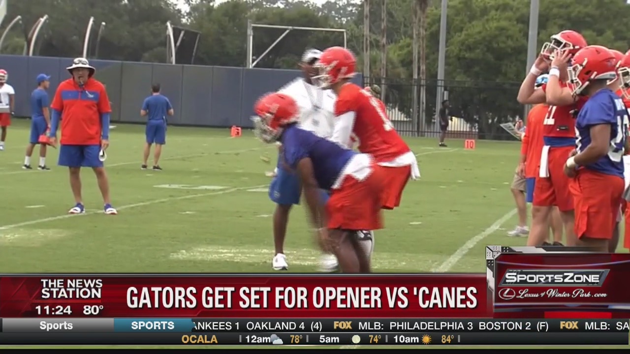 Gators getting ready for Hurricanes at Camping World