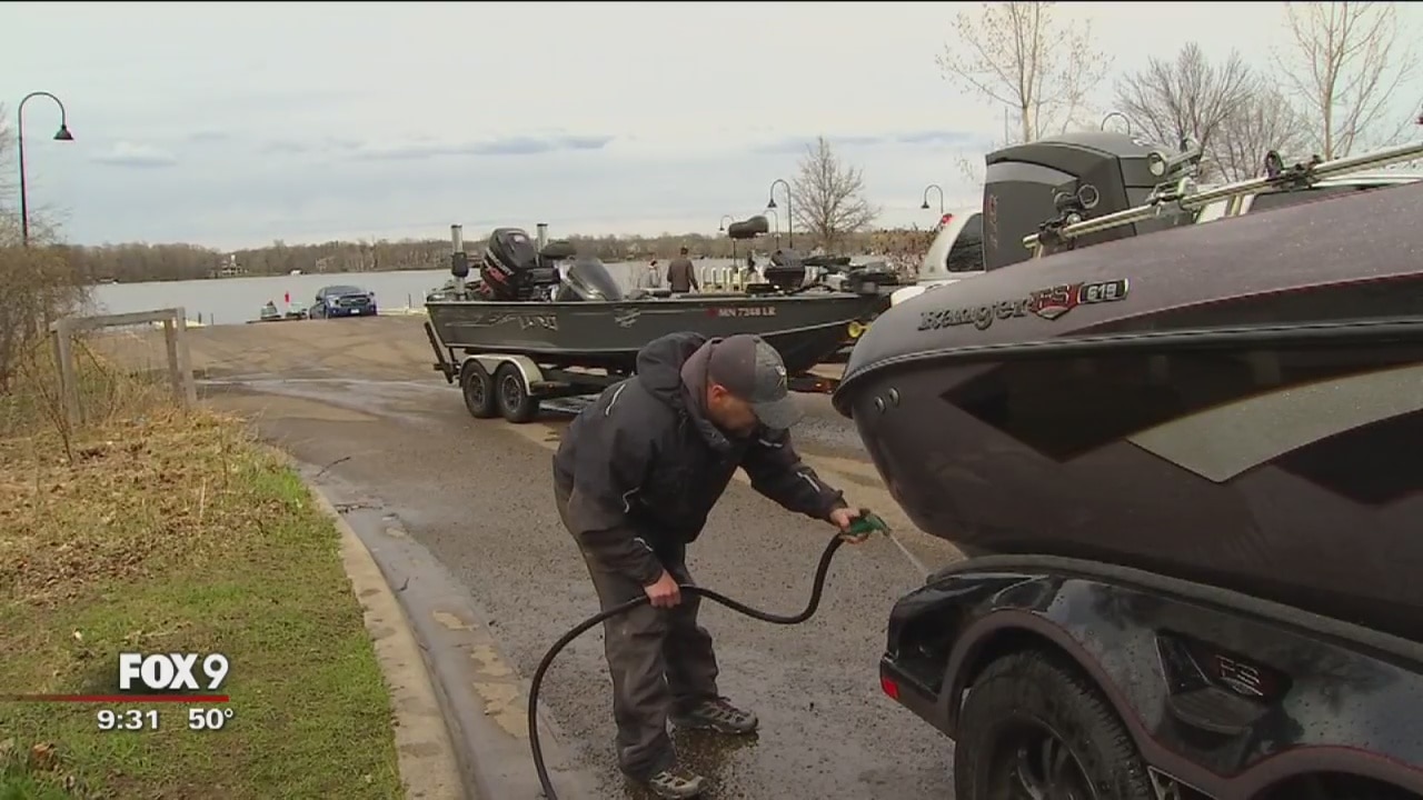 Boaters take DNR advice about invasive species in Minnesota lakes